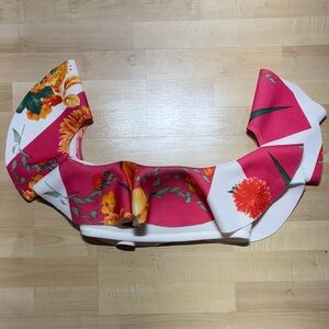 Vibrant Floral Women's off the cropped shoulder top